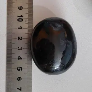 Galet de Tourmaline noire