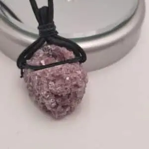 Collier en Lépidolite
