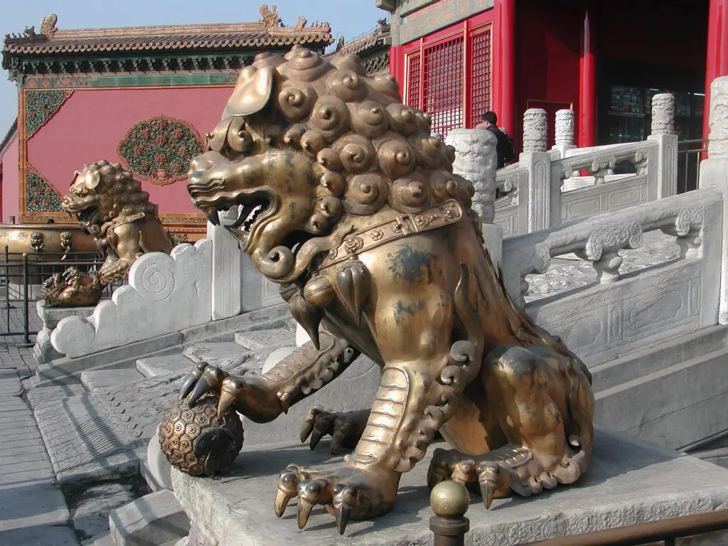 Forbidden_City_Imperial_Guardian_Lions de Allen Timothy Chang CC BY-SA 3.0, photo d'Allen Timothy Chang - CC BY-SA 3.0