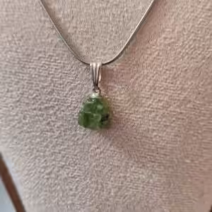 Pendentif Péridot brut